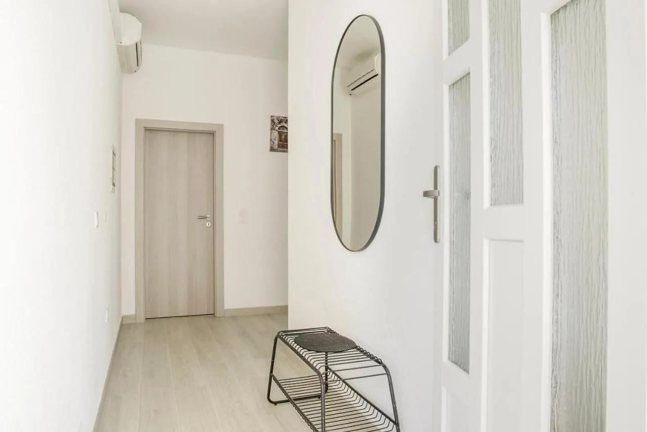 Apartmani Vudrag Τρογκίρ Κροατία