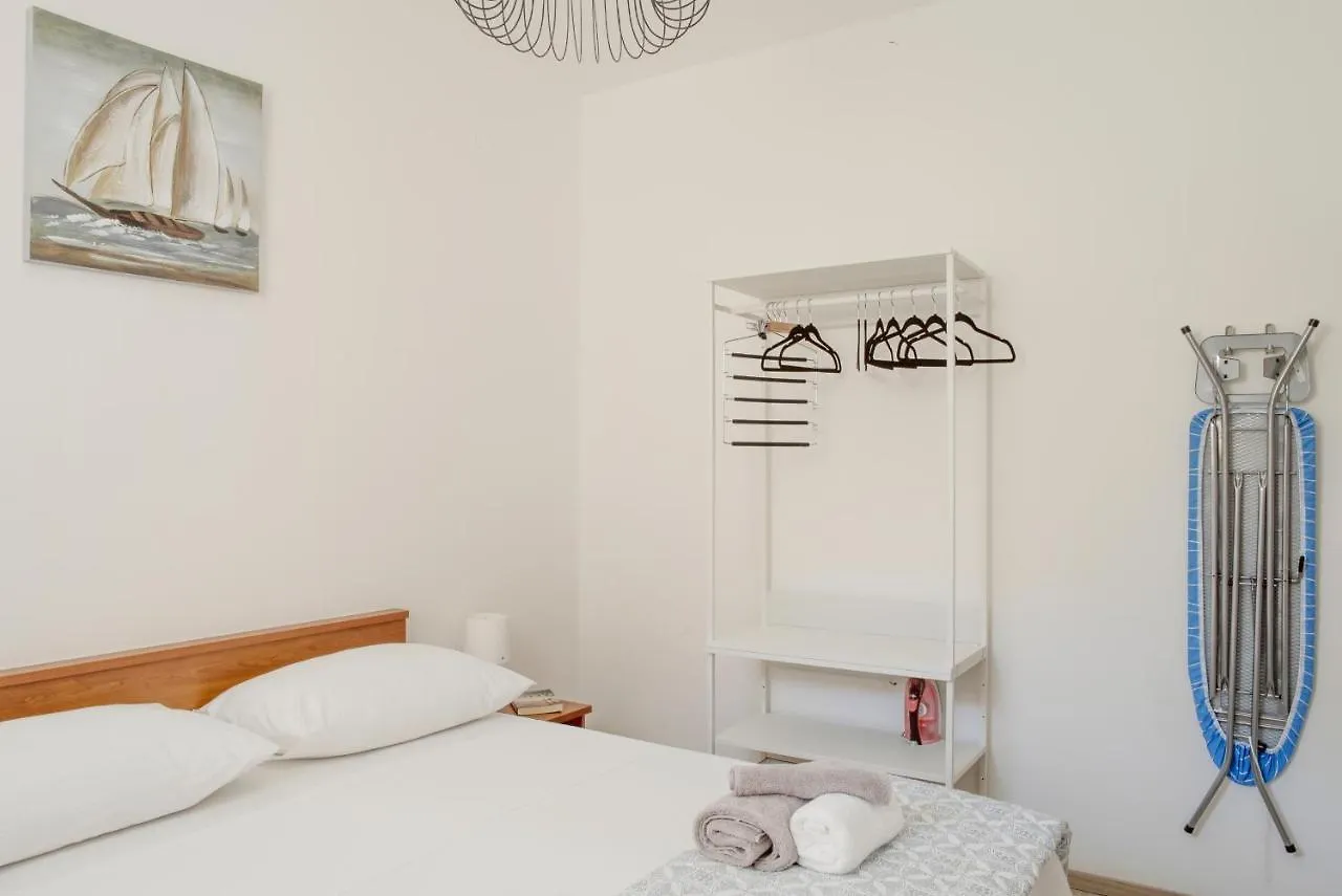 Apartment Apartmani Vudrag Trogir