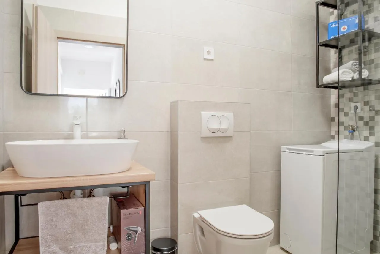 Apartmani Vudrag Trogir 0*,